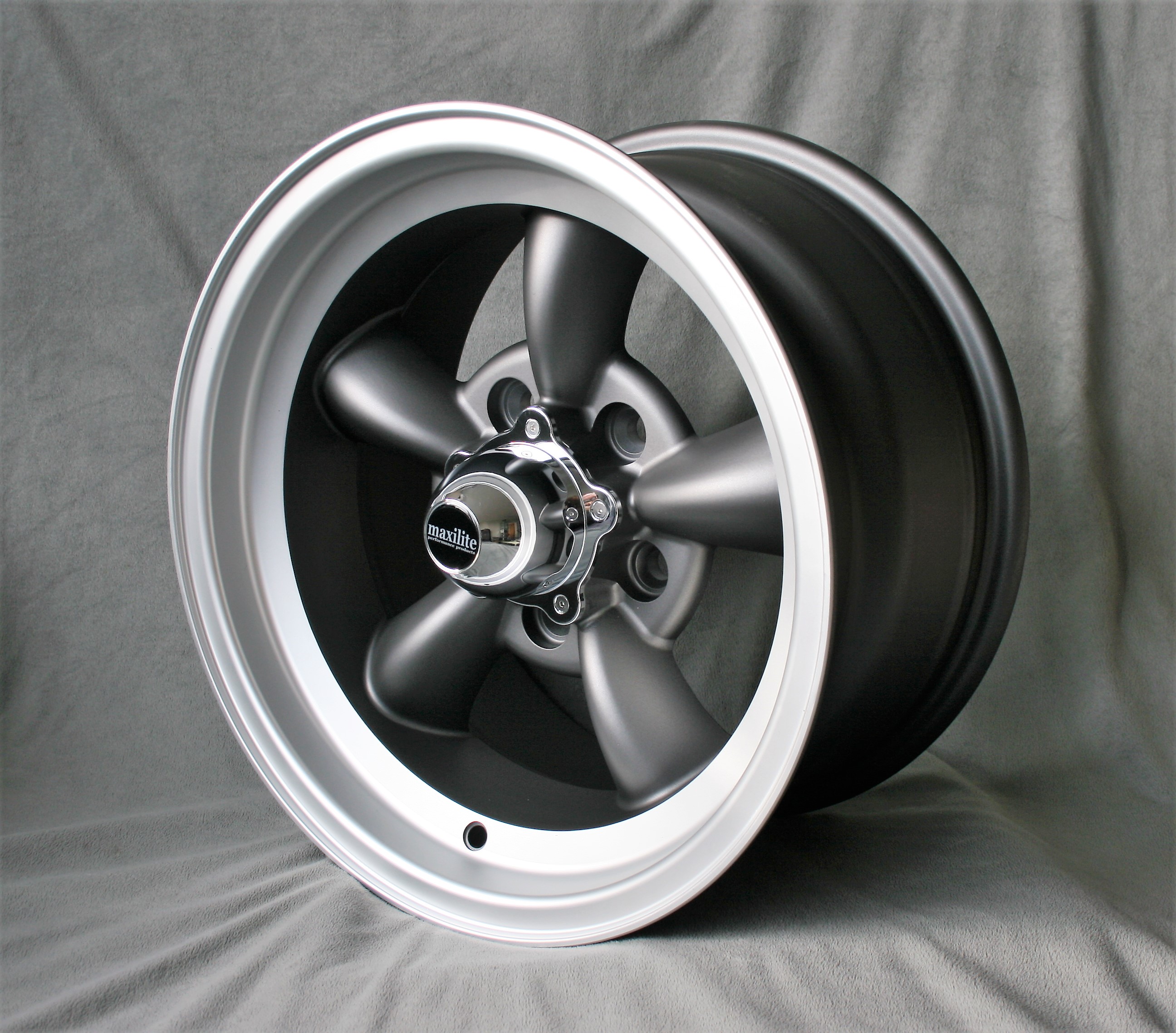 Torque Thrust style, 8x15 anthrazit/glanzgedreht Ford Maverick