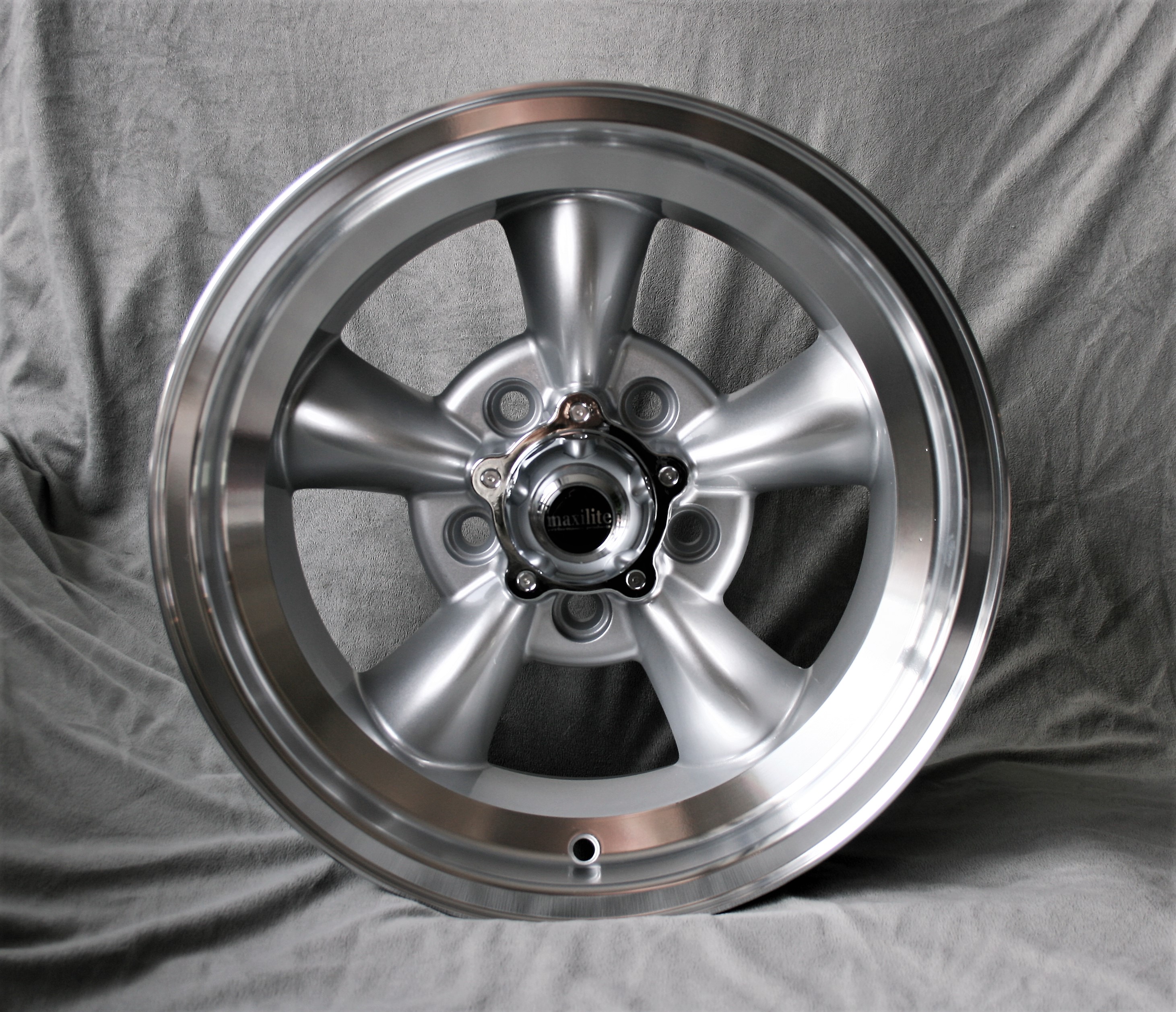 Torque Thrust style, 8x15 silber/glanzgedreht Ford Ranchero